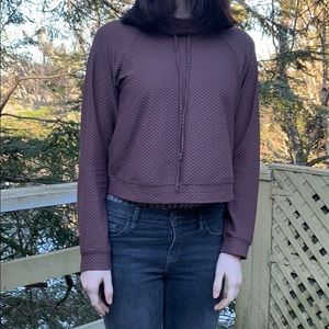 📌 Koral Pump Closed Mesh Pullover Cowl Neck